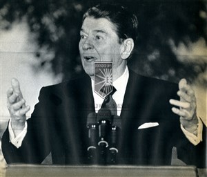 Image description is not available for 1994.212